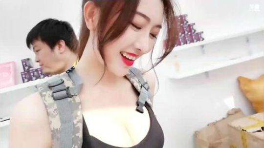 饺子君sama丝袜_轩子巨兔2不放假图集_巨二