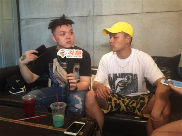 鱼乐现场对话艾福杰尼、黄旭：有些选手根本不是Rapper